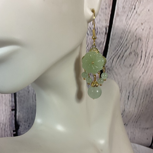 🐘 925 Sterling Silver Natural Jade Earrings - Picture 7 of 10